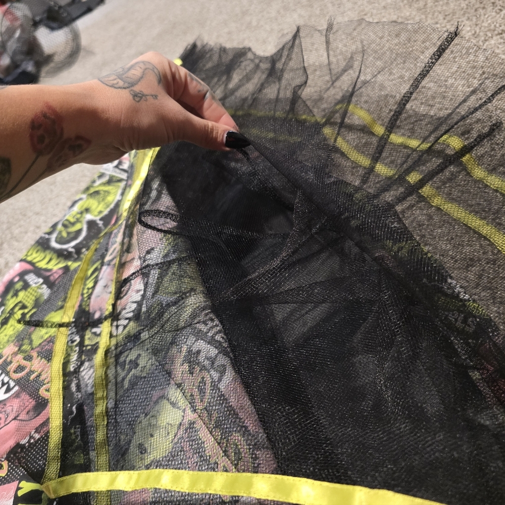 Rockabilly Zombie Pin Up Skirt - Picture 5 of 7